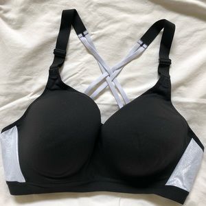 Victoria’s Secret high impact Sports Bra 38C/D